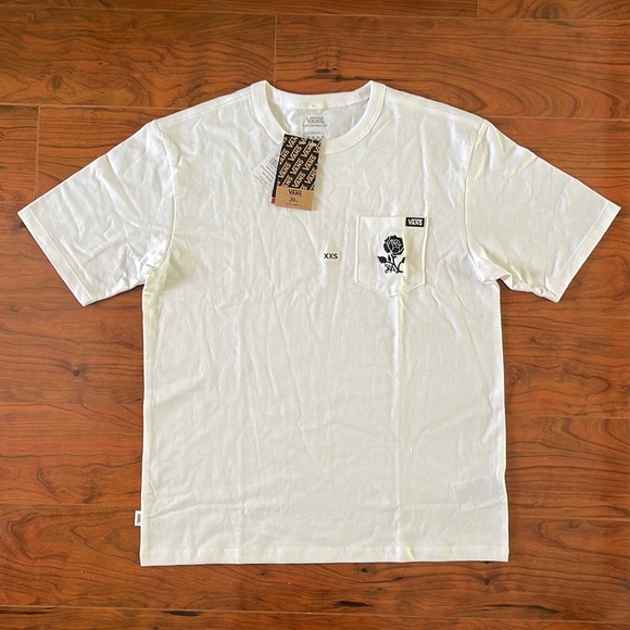 Vans Tops - COPY - NWT Vans Off The Wall Armanto White Embroidered Rose Graphic Tee Shirt